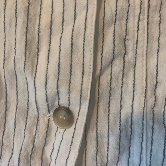 Carly Jean white button jacket - Picture 3 of 6